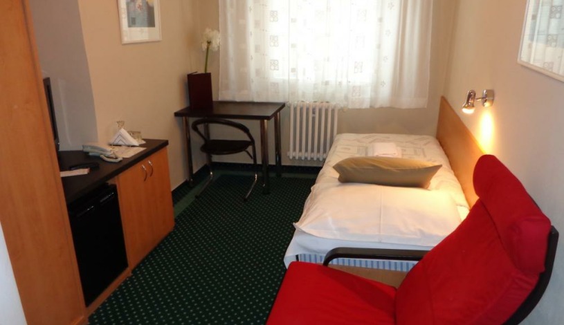 Hotel POD VĚŽÍ  Hradec Králové - Jednolůžkový